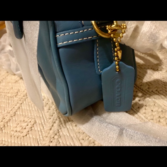 Coach Cassie cross body with handles
New with tag - Picture 2 of 8